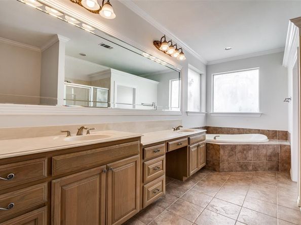 901  Spanish Bay Drive , Burleson Texas 76028