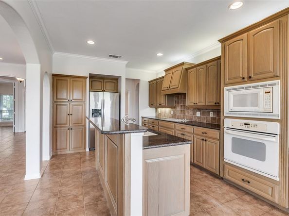 901  Spanish Bay Drive , Burleson Texas 76028