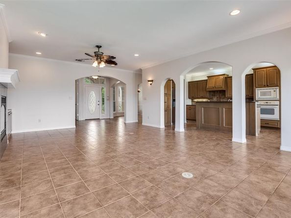 901  Spanish Bay Drive , Burleson Texas 76028