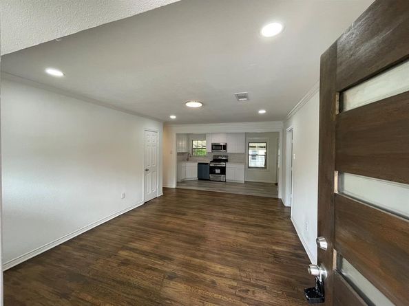 2045  Delmar Drive , Garland Texas 75041