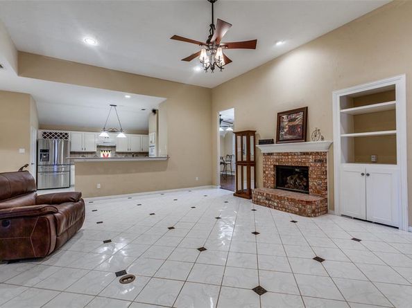 2710  Roughleaf Lane , Rowlett Texas 75089