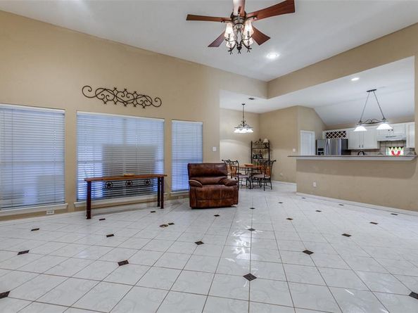 2710  Roughleaf Lane , Rowlett Texas 75089