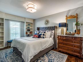 7247  Joyce Way , Dallas Texas 75225