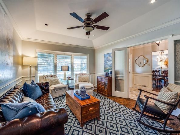 7247  Joyce Way , Dallas Texas 75225