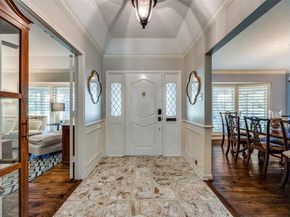 7247  Joyce Way , Dallas Texas 75225