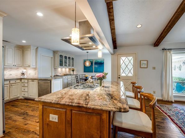 7247  Joyce Way , Dallas Texas 75225
