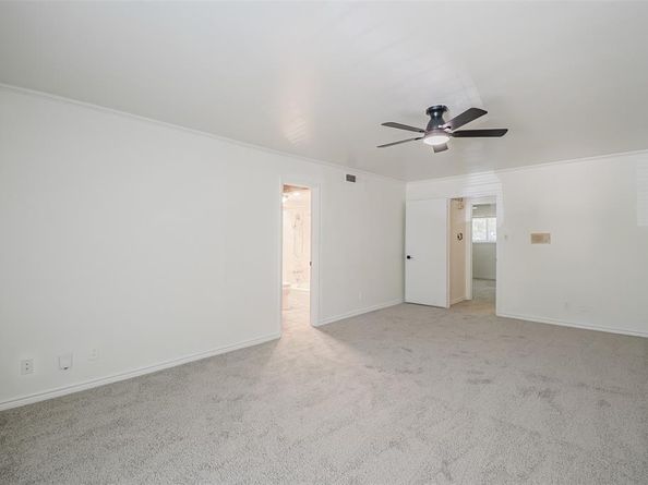 5907  Copperwood Lane  1138, Dallas Texas 75248