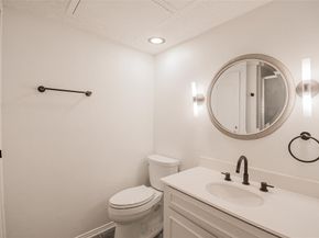 5907  Copperwood Lane  1138, Dallas Texas 75248