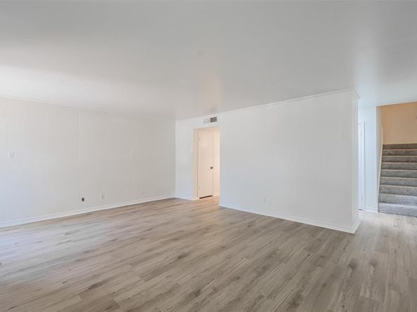5907  Copperwood Lane  1138, Dallas Texas 75248