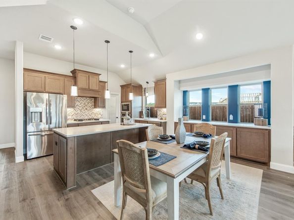 121  Emperor Oak Court , Balch Springs Texas 75181