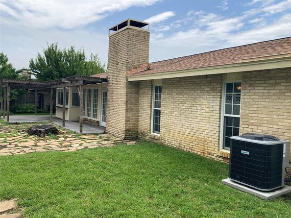 15745  Havenrock Circle , Dallas Texas 75248