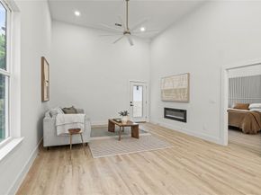 603 S Moore Street , Dallas Texas 75203