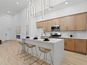 603 S Moore Street , Dallas Texas 75203