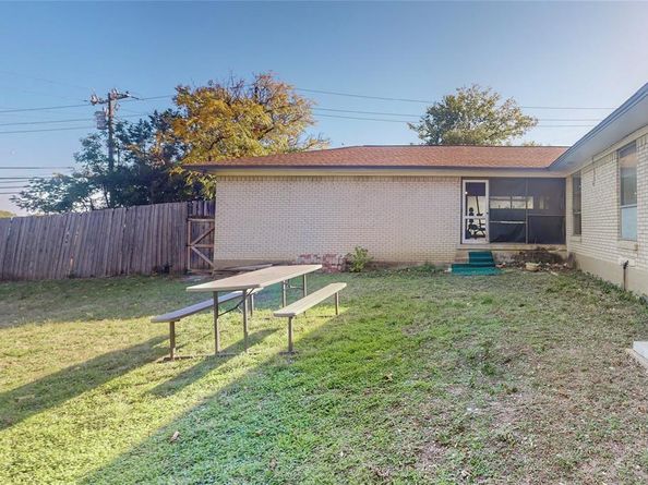 6508  Ridgeview Circle , Dallas Texas 75240