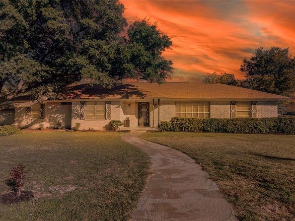 6508  Ridgeview Circle , Dallas Texas 75240