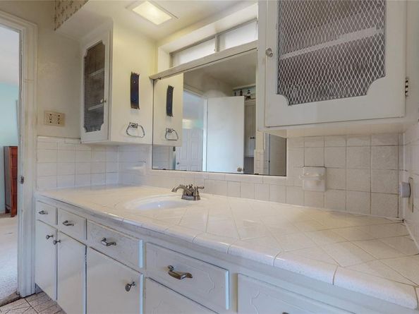 6508  Ridgeview Circle , Dallas Texas 75240