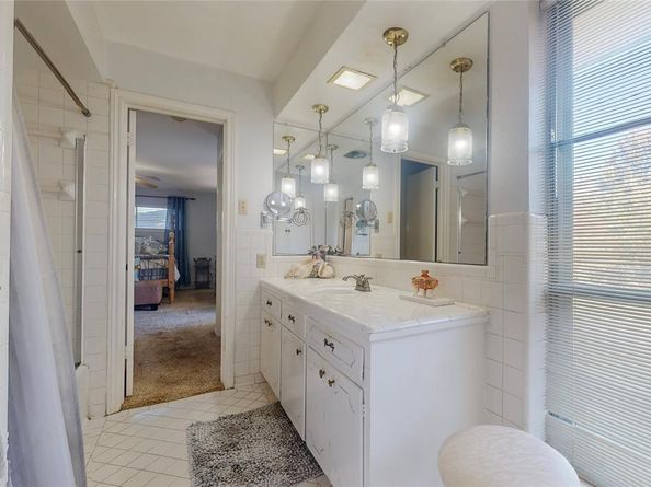 6508  Ridgeview Circle , Dallas Texas 75240