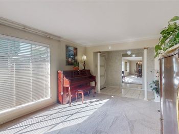 6508  Ridgeview Circle 