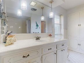 6508  Ridgeview Circle , Dallas Texas 75240