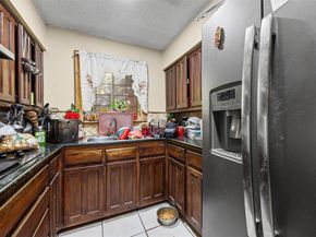 1152  Elva Warren Street , Fort Worth Texas 76115