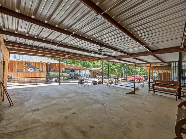 1152  Elva Warren Street , Fort Worth Texas 76115