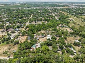 1152  Elva Warren Street , Fort Worth Texas 76115