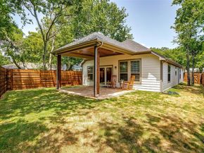 326 S Main Street , Cedar Hill Texas 75104