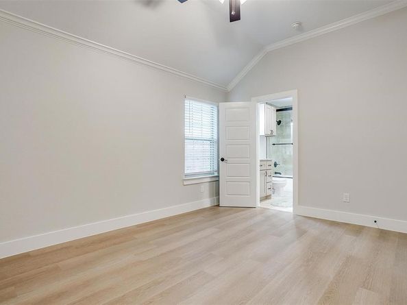 326 S Main Street , Cedar Hill Texas 75104