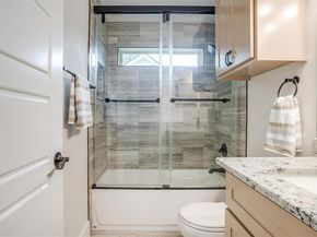 326 S Main Street , Cedar Hill Texas 75104