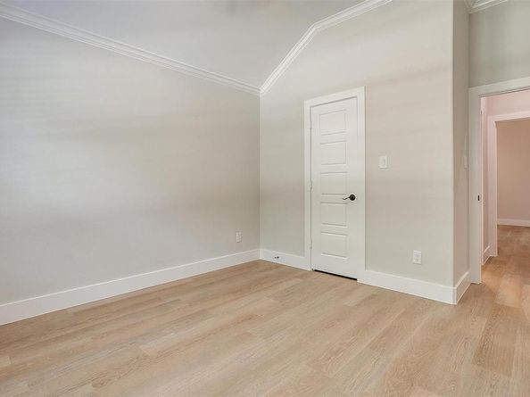 326 S Main Street , Cedar Hill Texas 75104