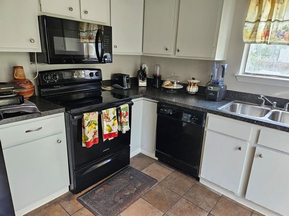 10328  New Bedford Drive , Dallas Texas 75217