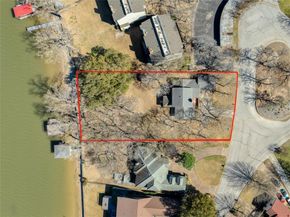 400  Driftwood Court , Azle Texas 76020