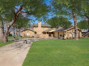 400  Driftwood Court , Azle Texas 76020