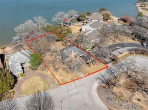 400  Driftwood Court , Azle Texas 76020