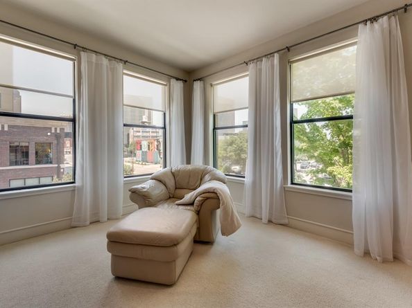 2123  Albany Street , Dallas Texas 75201