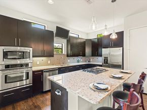 2123  Albany Street , Dallas Texas 75201