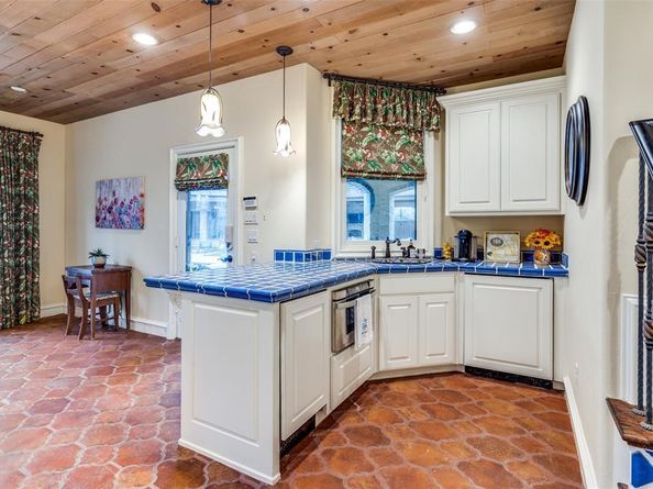 8400  San Fernando Way , Dallas Texas 75218