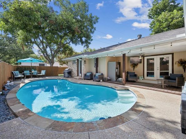 205 N Weatherred Drive , Richardson Texas 75080