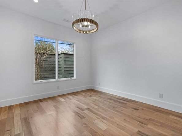 5961  Williamstown Road , Dallas Texas 75230