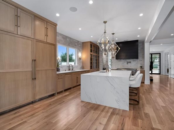 5961  Williamstown Road , Dallas Texas 75230