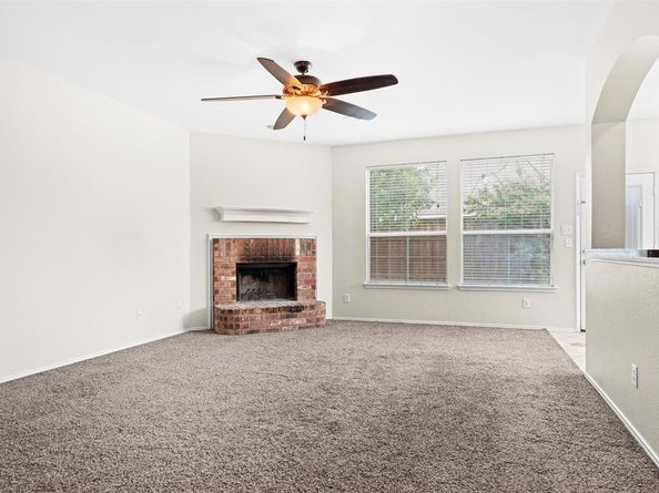 850  Warbler  , Aubrey Texas 76227