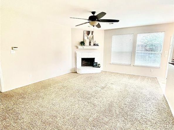 850  Warbler  , Aubrey Texas 76227