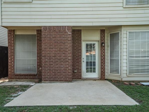 1092  Rosewood Drive , Grapevine Texas 76051