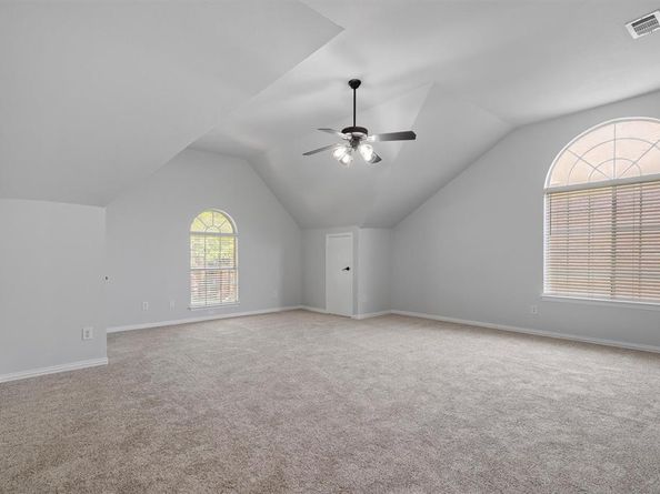 1092  Rosewood Drive , Grapevine Texas 76051