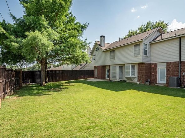 1092  Rosewood Drive , Grapevine Texas 76051