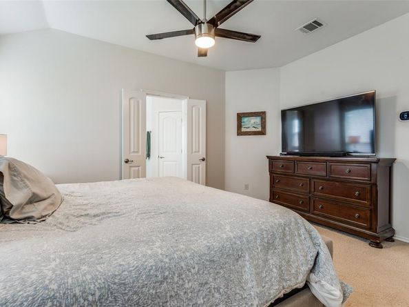 1025  Cheyenne Drive , Aubrey Texas 76227