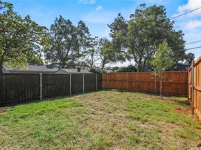 848 W Canty Street , Dallas Texas 75208
