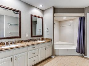 6724  River Bend Road , Fort Worth Texas 76132