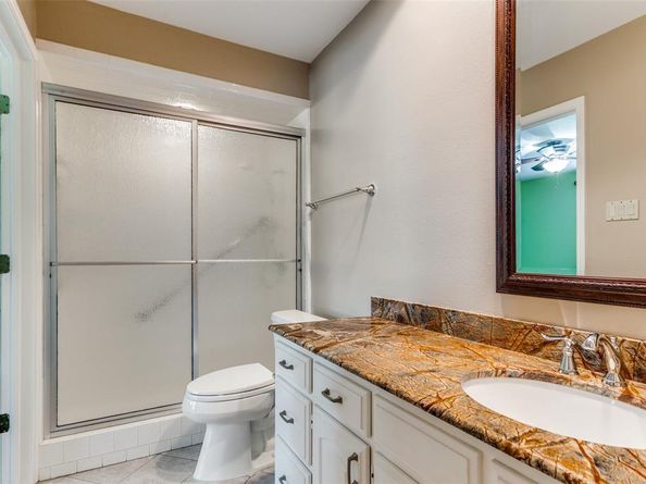 6724  River Bend Road , Fort Worth Texas 76132