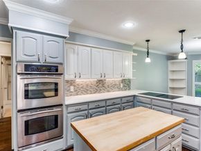 6724  River Bend Road , Fort Worth Texas 76132
